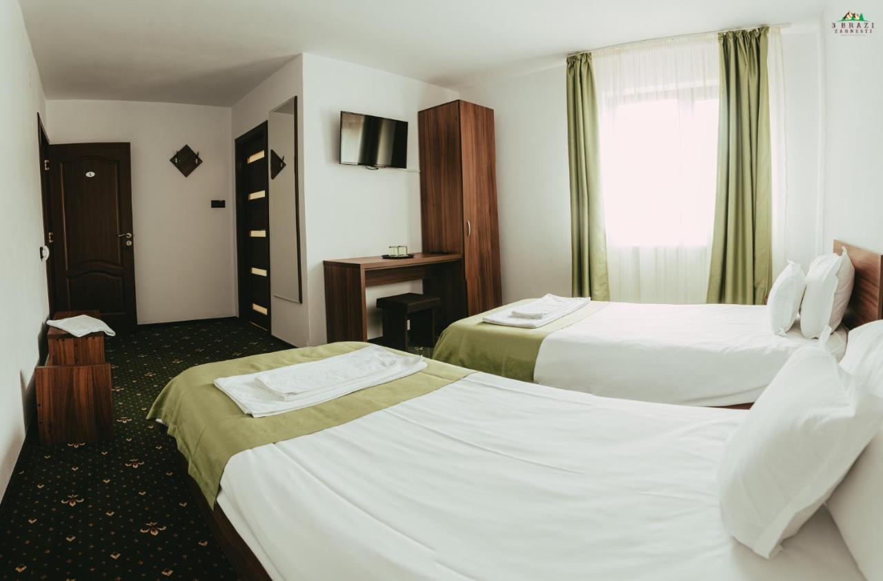 Pensiunea 3 Brazi Zărneşti Extérieur photo